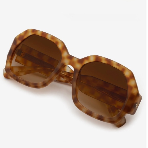 NWT Krewe Naomi sunglasses in Fernet. Comes with dustbag. - Picture 4 of 4